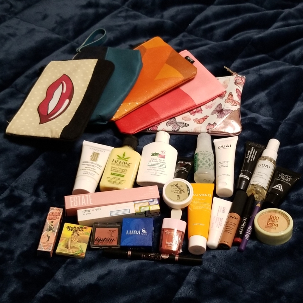 Ipsy cosmetic bags and samples